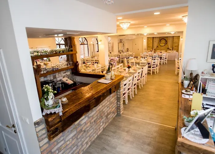 Deak Udvarhaz Gasthuis *